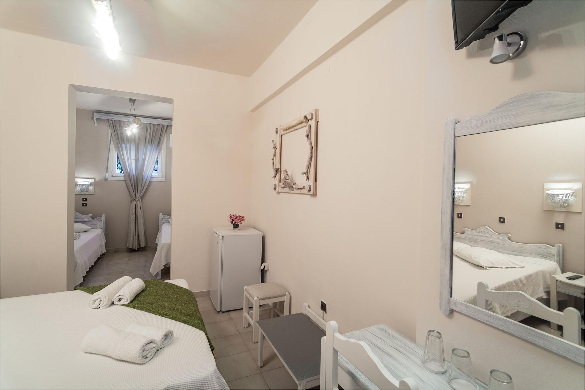 Amaryllis Hotel Perissa (Santorini)